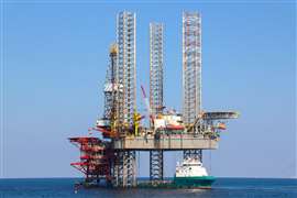 Persian Gulf oil platform (Image: Adobe Stock)