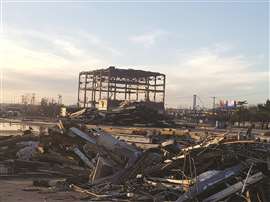 Demolition of electrical testing building at Locke factory