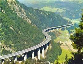 The ecisting Luegbrücke in Austria, which will be replaced with a new structure built by Porr and Strabag 