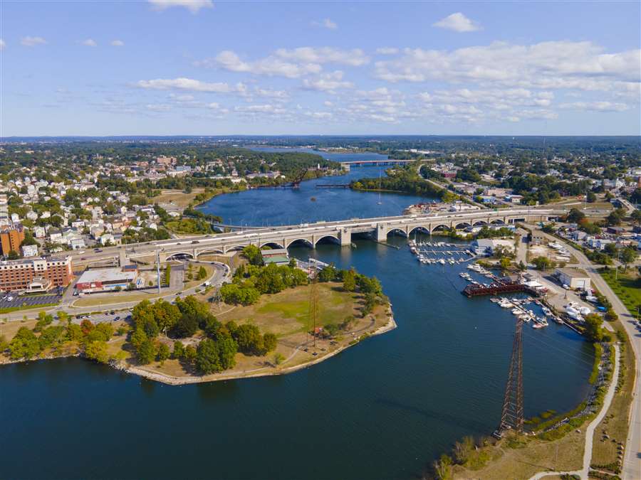 Just one bid submitted for US$779 million bridge replacement project ...